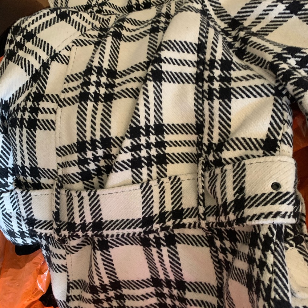 Cute jacket - Picture 3 of 3
